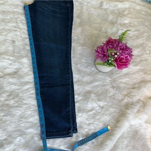 Maternity Sonoma Goods For Life®
Over-The-Belly Jeggings - Picture 12 of 12